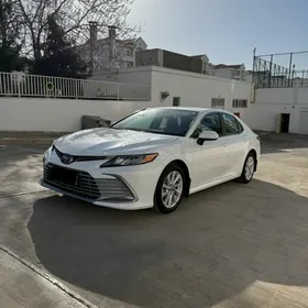 Toyota Camry 2022