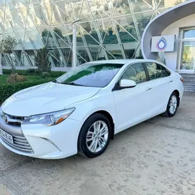Toyota Camry 2017
