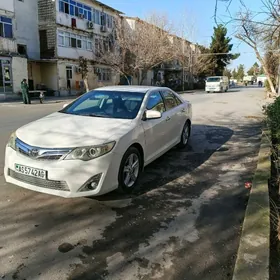 Toyota Camry 2012