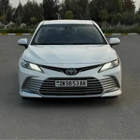 Toyota Camry 2020