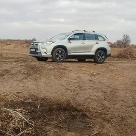 Toyota Highlander 2017