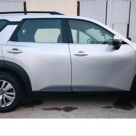 Nissan Pathfinder 2022