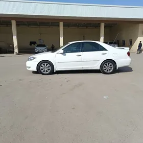 Toyota Camry 2004