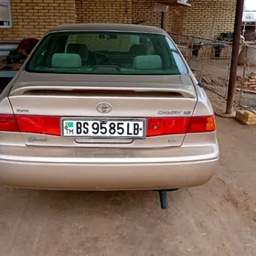 Toyota Camry 1999