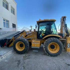 JCB 4CX ECO 2025