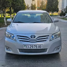 Toyota Camry 2011