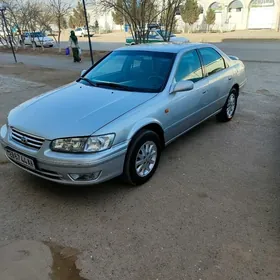 Toyota Camry 2000