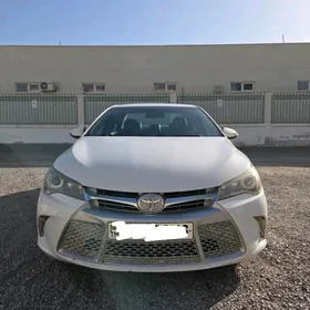 Toyota Camry 2016
