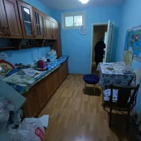 Eýesi, 3 kom, хозяин