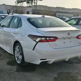 Toyota Camry 2023