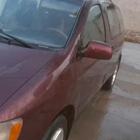 Toyota Sienna 1999