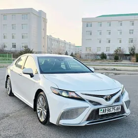 Toyota Camry 2022