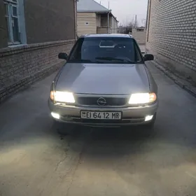 Opel Astra 1992