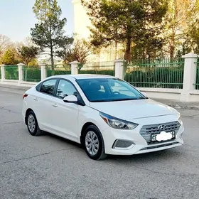 Hyundai Accent 2021