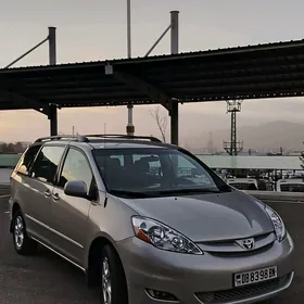 Toyota Sienna 2006