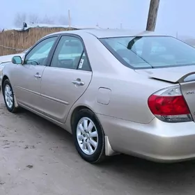 Toyota Camry 2004