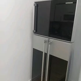 холодильник Hitachi