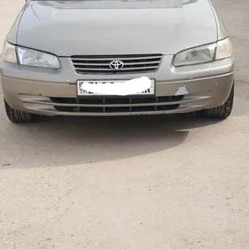 Toyota Camry 1998