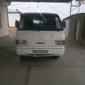 Mazda B2000 1997