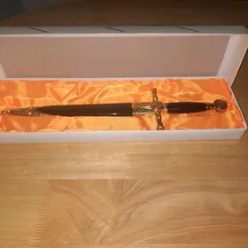 сувенир кинжал