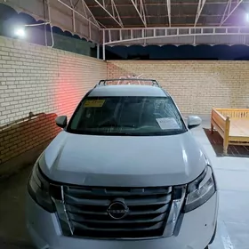 Nissan Pathfinder 2022