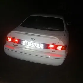 Toyota Camry 2001