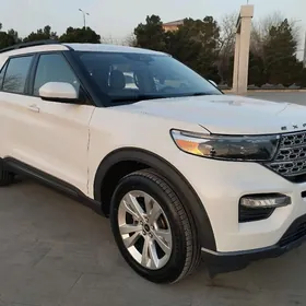 Ford Explorer 2021