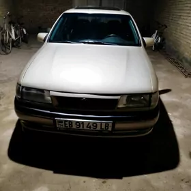 Opel Vectra 1989
