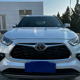 Toyota Highlander 2024