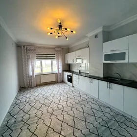 Anew 2nji etaź 4komnat