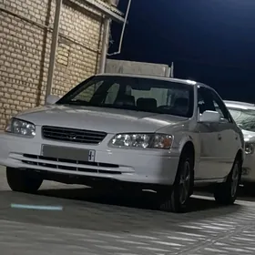 Toyota Camry 1999