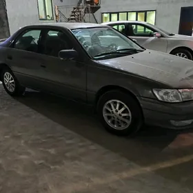 Toyota Camry 2000