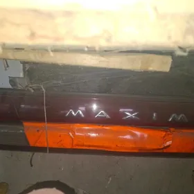 задний стоп фара