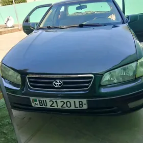 Toyota Camry 2001