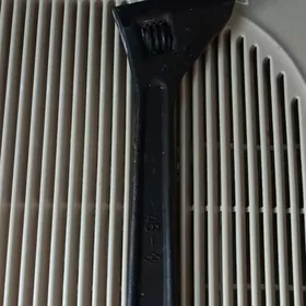 Разводной ключ