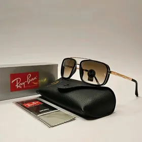 Ray-Ban çüýşe aýna