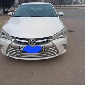 Toyota Camry 2016