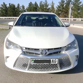 Toyota Camry 2015