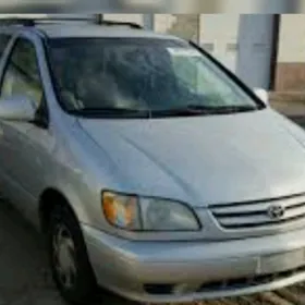 Toyota Sienna 2002