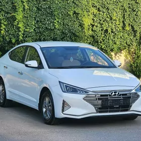 Hyundai Elantra 2019