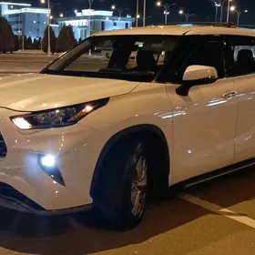 Toyota Highlander 2020