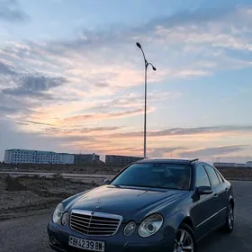 Mercedes-Benz E320 2004