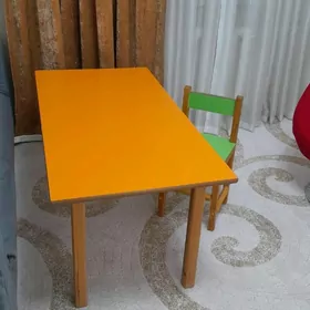 столик со стульчиком