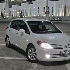 Nissan Tiida 2006