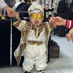 Костюм на суннет той