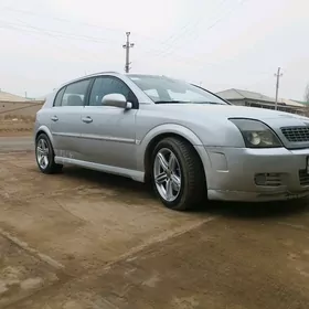 Opel Signum 2004