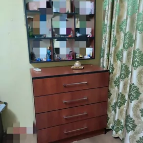 камод с полками