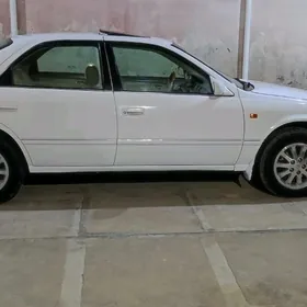 Toyota Camry 2000
