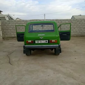 Lada Niva 1982