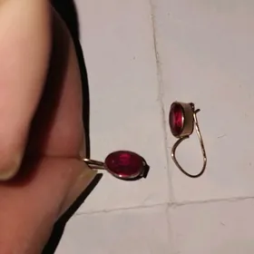 Cagalar ucin gyzyl gulak halka